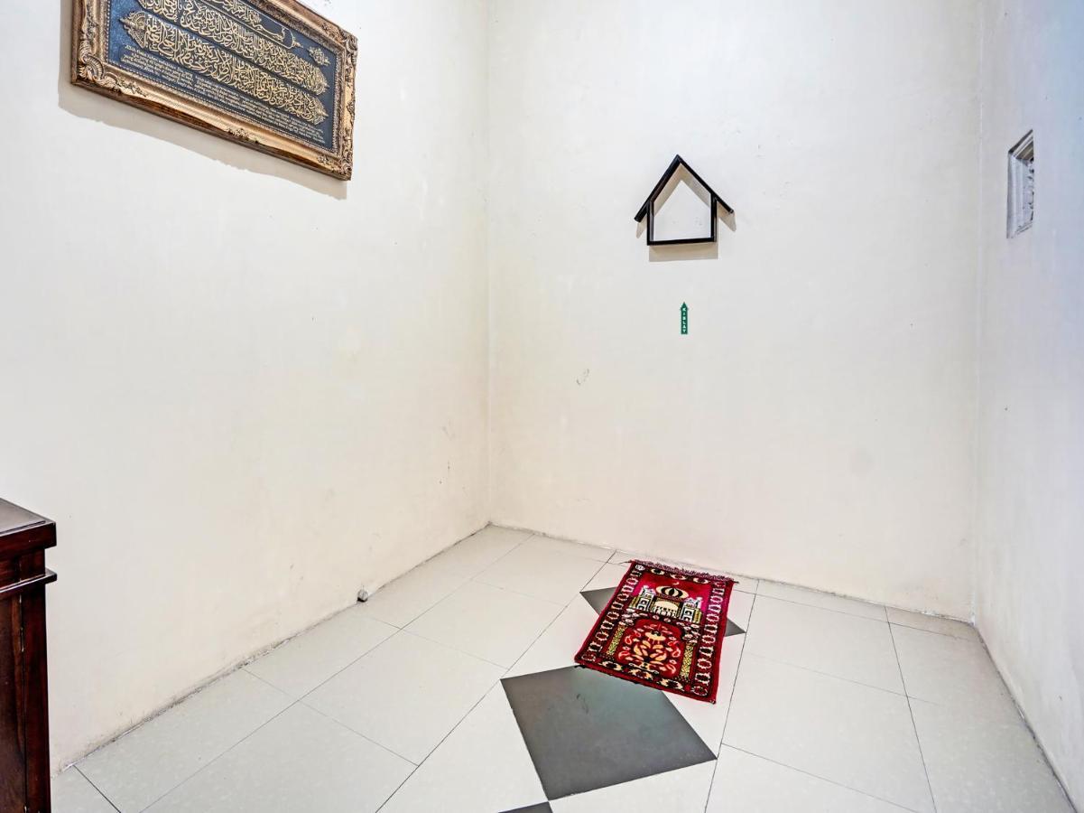 Oyo 91587 Griya Buah De5 Syariah Hotel Sidoarjo Kültér fotó