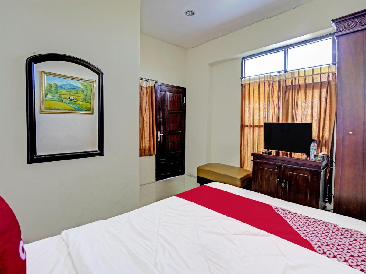 Oyo 91587 Griya Buah De5 Syariah Hotel Sidoarjo Kültér fotó
