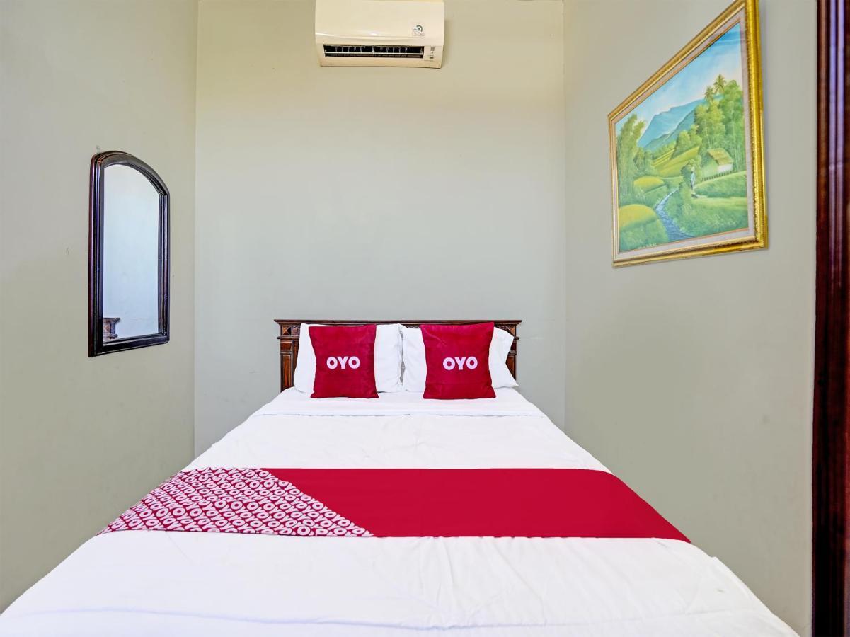 Oyo 91587 Griya Buah De5 Syariah Hotel Sidoarjo Kültér fotó